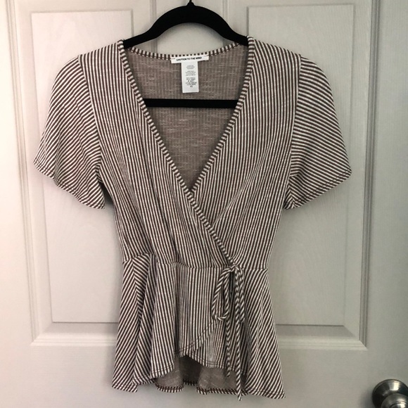 Woman’s XS Blouse - Picture 1 of 1